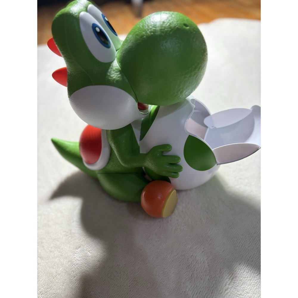 Super Mario Galaxy Yoshi Popcorn Bucket Authentic Theater Exclusive IN HAND - Picture 7 of 8